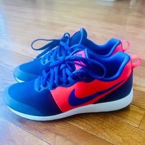 Nike Roshe Run Women's Size 8 Blue Orange Running Sneakers Athletic Shoes
